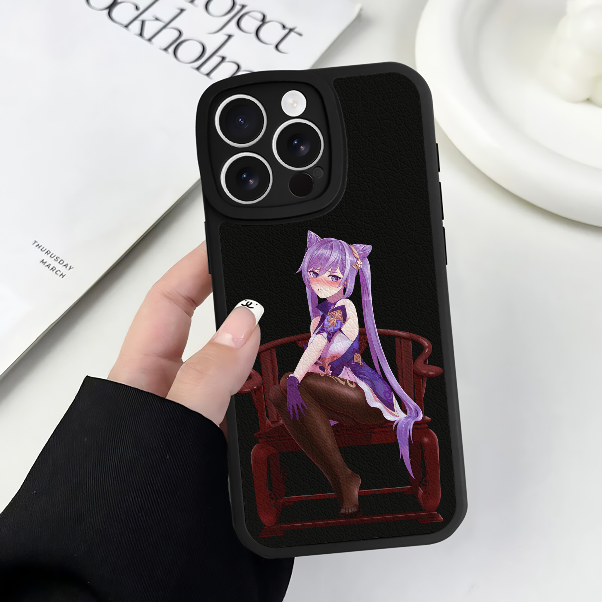 げんし神 刻晴 こくせい genshin Kokusei 【iPhone 16シリーズ対応】シリコンスマホケース（レザー調） 材質：シリコン
